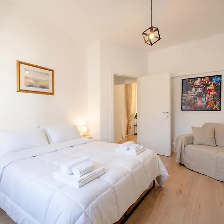 Aparthotel Bari Home 3*