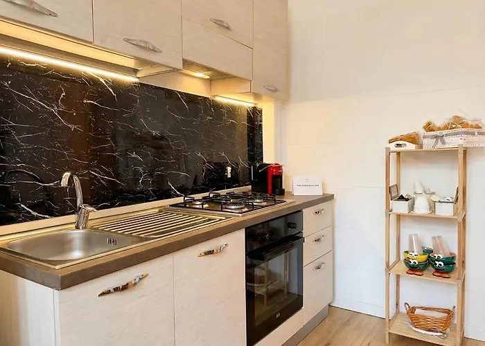 Bari Home Aparthotel 3*